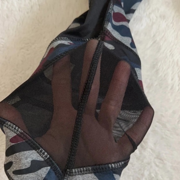 Jessica Simpson TheWarmUp Full Length Camouflage Workout Legging, Medium - Picture 17 of 17